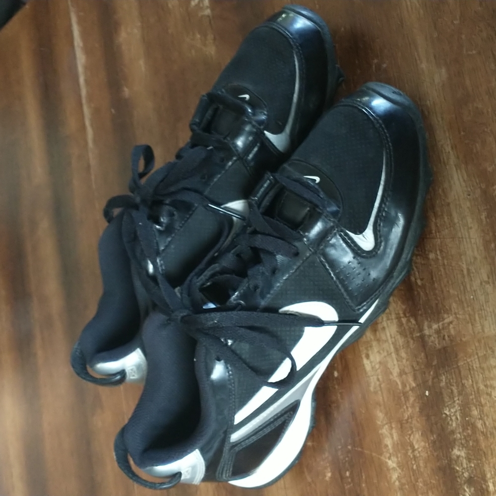 Nike shark football cleats men's size 8.5